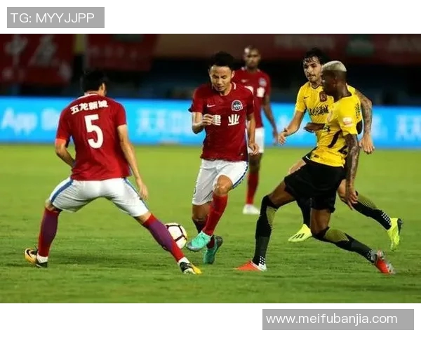 鲁能与建业激战正酣精彩比赛直播全程回顾与分析